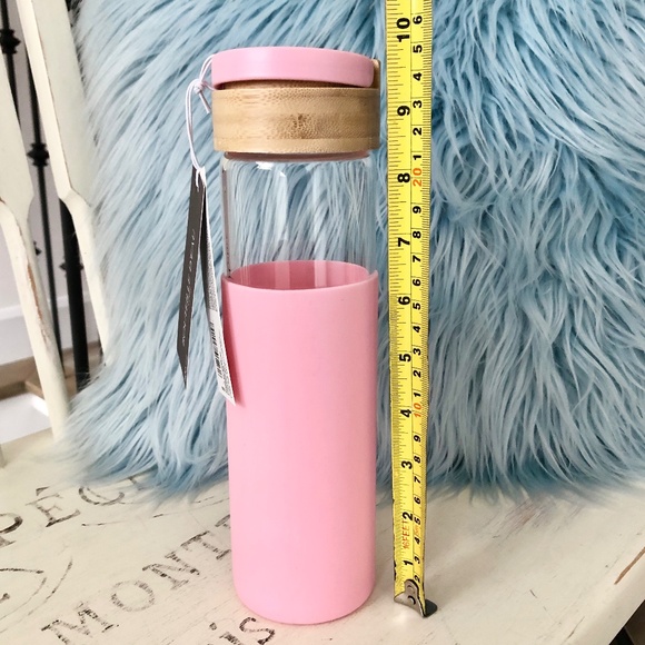 Glass Water Bottle, Bamboo Lid Screw Top W/Handle & Pink Silicone Sleeve, 20 oz - Picture 12 of 13